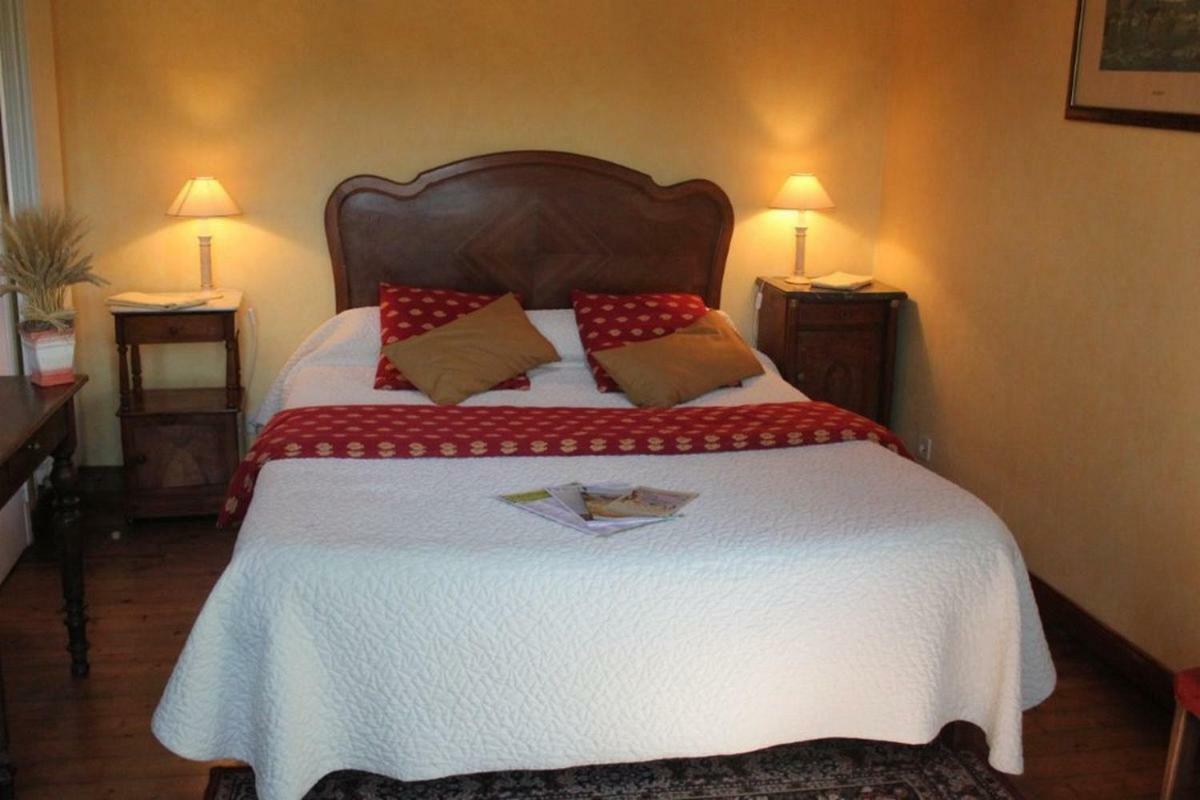 Manoir De Kerliviry Bed & Breakfast Cleder Exterior photo
