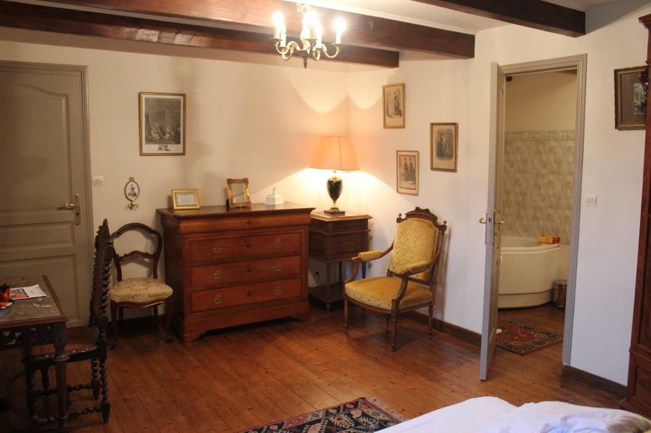 Manoir De Kerliviry Bed & Breakfast Cleder Exterior photo